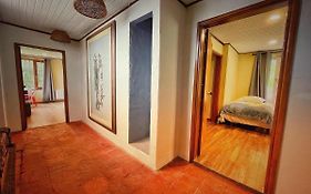 The Naked House - Hotel Nudista